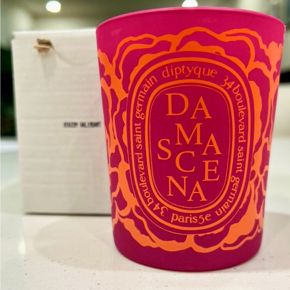 DIPTYQUE Damascena Rose Candle - 190g LIMITED & RARE - in white box
